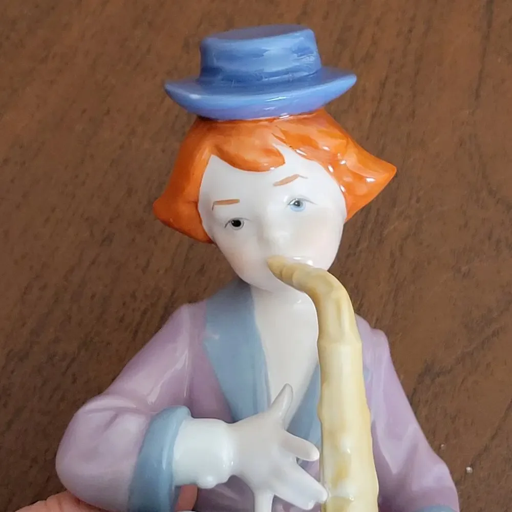 Vintage 1985 Goebel Clown Playing Saxophone W Germany A Ruiz Figurine Circus